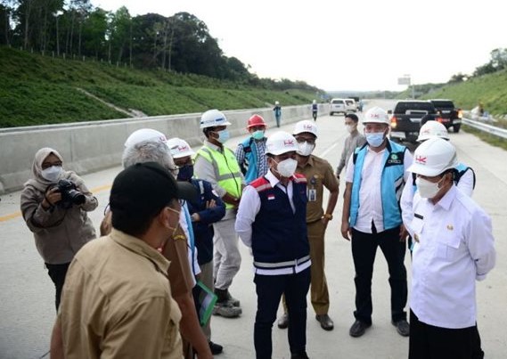 Syamsuar Tinjau Kesiapan Jalan Tol Trans Sumatera (JTTS) Seksi Pekanbaru-Bangkinang
